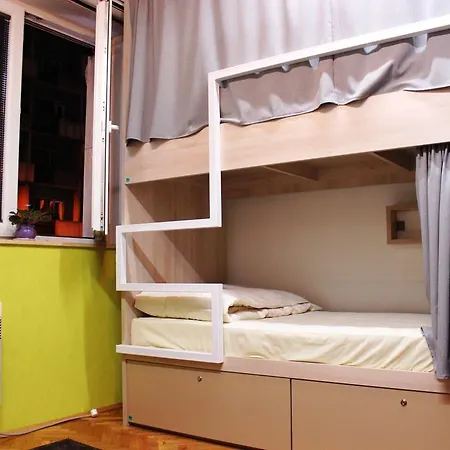 Daire Rekord Hostel