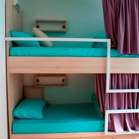 Rekord Hostel