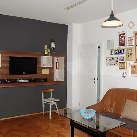 Daire Rekord Hostel *