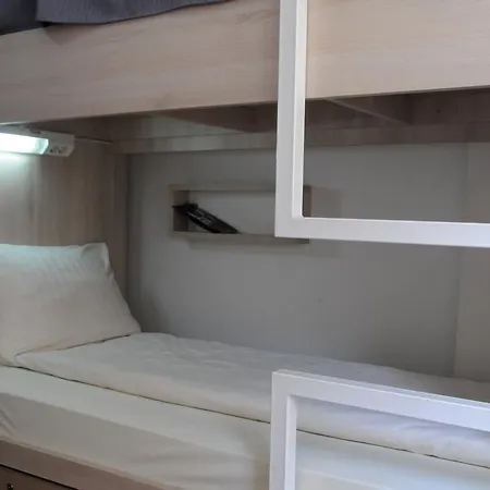 Daire Rekord Hostel Üsküp