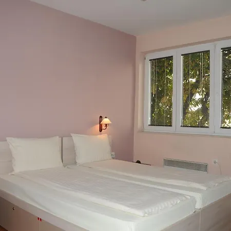 Daire Rekord Hostel *